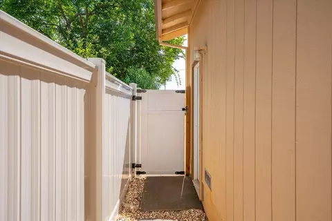 Exterior - 3594 Echo Rd, Redding, CA 96002 photo 17 of 18