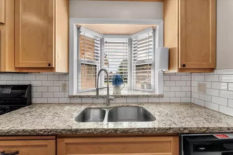 Kitchen - 3594 Echo Rd, Redding, CA 96002 photo 2 of 3