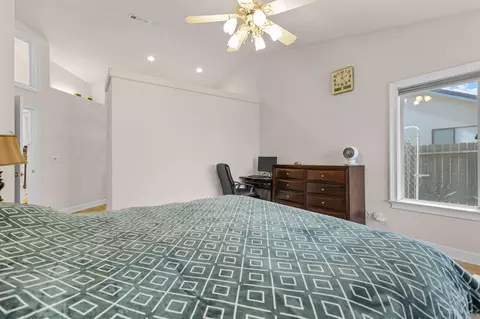 Bedroom - 2668 Dawnridge Dr, Redding, CA 96001 photo 9 of 9