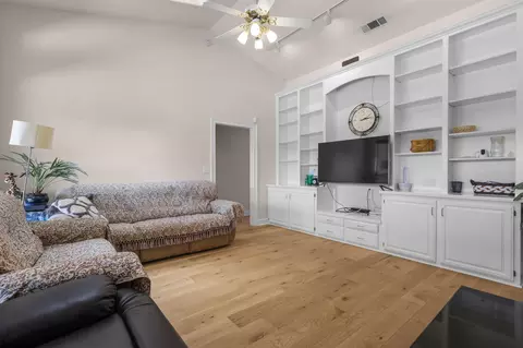 Living - 2668 Dawnridge Dr, Redding, CA 96001 photo 2 of 3