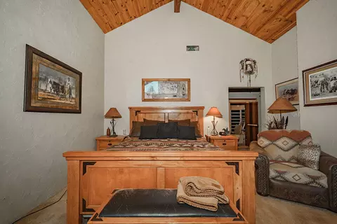 Bedroom - 320 Airport Rd, Trinity Center, CA 96091 photo 2 of 7