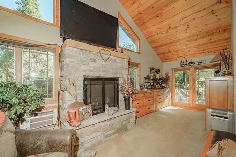 Living - 320 Airport Rd, Trinity Center, CA 96091 photo 5 of 5