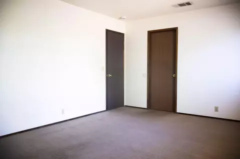 Bedroom - 1026 Moss Creek Rd, Redding, CA 96003 photo 4 of 5