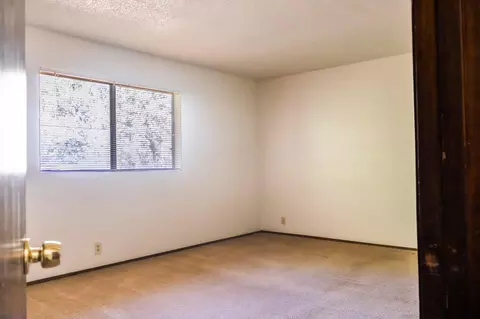 Bedroom - 1026 Moss Creek Rd, Redding, CA 96003 photo 1 of 5