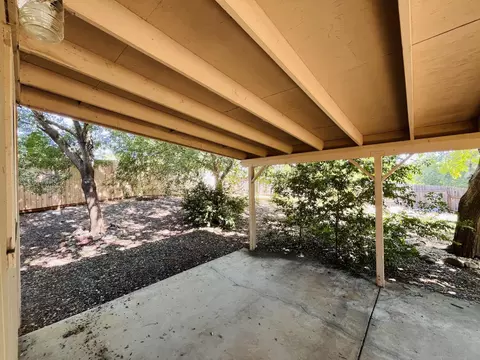 Exterior - 1026 Moss Creek Rd, Redding, CA 96003 photo 5 of 20