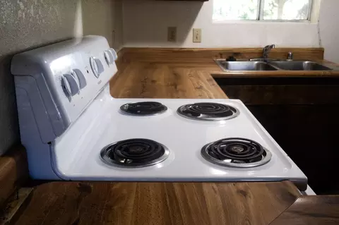 Kitchen - 1026 Moss Creek Rd, Redding, CA 96003 photo 3 of 5