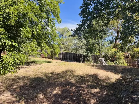 Exterior - 1026 Moss Creek Rd, Redding, CA 96003 photo 18 of 20