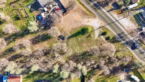 3550 Oasis Rd, Redding, CA 96003 photo 6