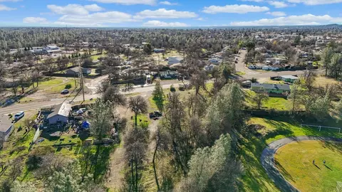 3550 Oasis Rd, Redding, CA 96003 photo 3
