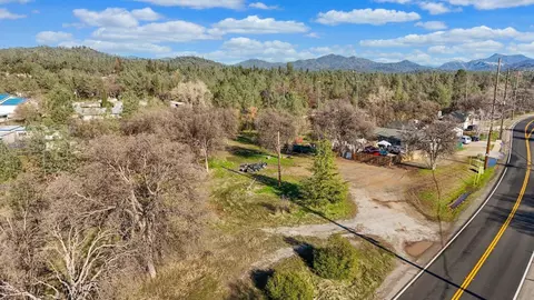 3550 Oasis Rd, Redding, CA 96003 photo 7