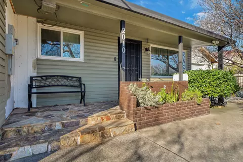 2010 Athens Ave, Redding, CA 96001 photo 3