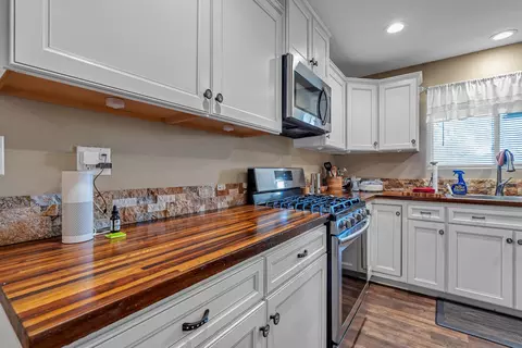 2010 Athens Ave, Redding, CA 96001 photo 8