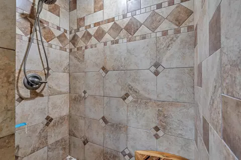 2010 Athens Ave, Redding, CA 96001 photo 19