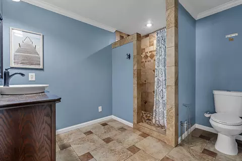 2010 Athens Ave, Redding, CA 96001 photo 17