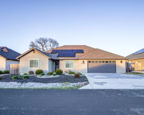 22006 Caramelo St, Cottonwood, CA 96022