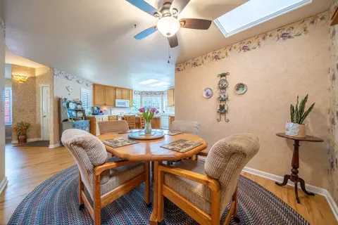Dining - 302 Mammoth Path, Redding, CA 96003 photo 2 of 2