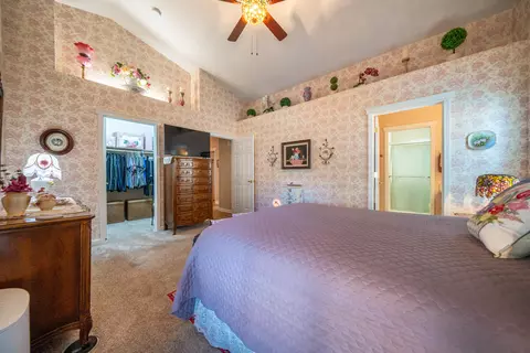 Bedroom - 302 Mammoth Path, Redding, CA 96003 photo 3 of 4