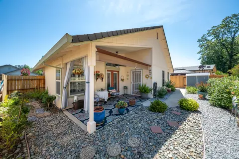 Exterior - 302 Mammoth Path, Redding, CA 96003 photo 10 of 15