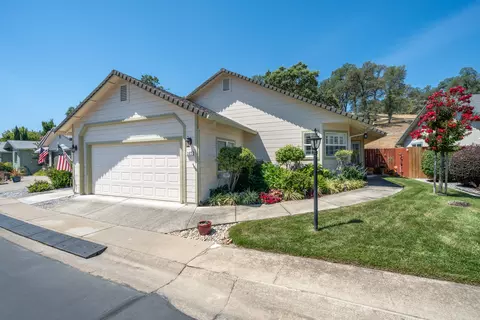 Exterior - 302 Mammoth Path, Redding, CA 96003 photo 13 of 15