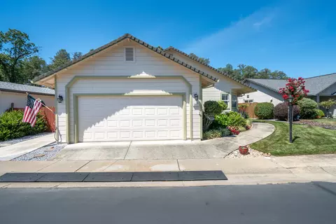 Exterior - 302 Mammoth Path, Redding, CA 96003 photo 14 of 15