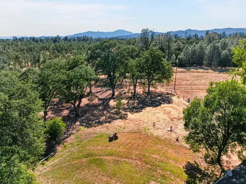 View/Area - 20019 Vernita Dr, Redding, CA 96003 photo 7 of 7