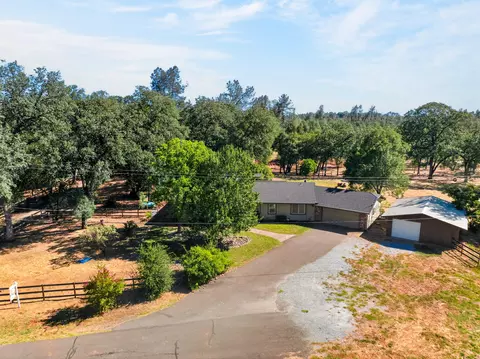 View/Area - 20019 Vernita Dr, Redding, CA 96003 photo 1 of 7