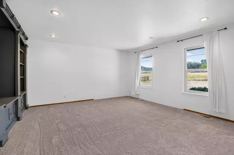 Living - 20019 Vernita Dr, Redding, CA 96003 photo 1 of 5