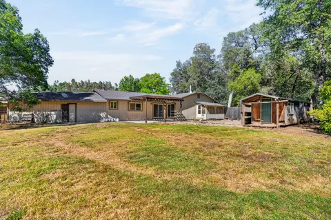 Exterior - 20019 Vernita Dr, Redding, CA 96003 photo 8 of 13