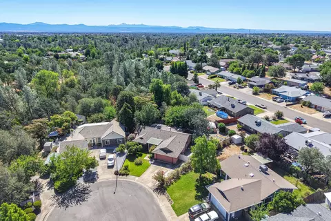 View/Area - 1075 Goodview Way, Redding, CA 96003 photo 1 of 7