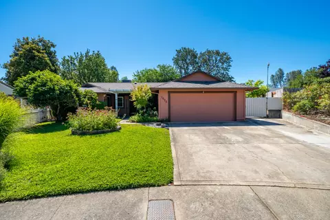 Exterior - 1075 Goodview Way, Redding, CA 96003 photo 1 of 18