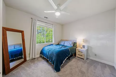 Bedroom - 2945 Forest Hills Dr, Redding, CA 96002 photo 7 of 8