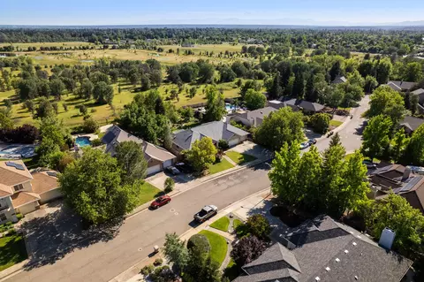 View/Area - 2945 Forest Hills Dr, Redding, CA 96002 photo 3 of 8