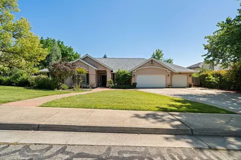 Exterior - 2945 Forest Hills Dr, Redding, CA 96002 photo 18 of 21