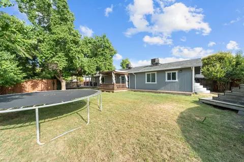 Exterior - 1070 Dara Ct, Redding, CA 96003 photo 8 of 12