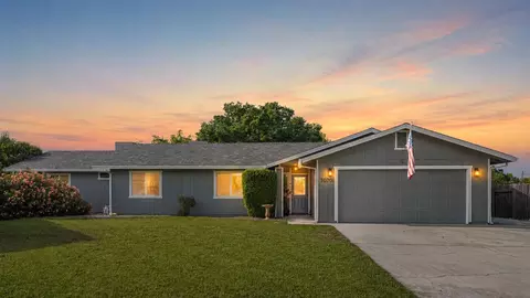 Exterior - 1070 Dara Ct, Redding, CA 96003 photo 12 of 12