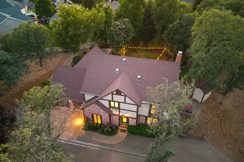 Exterior - 2990 Forest Hills Dr, Redding, CA 96002 photo 17 of 20
