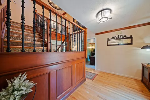 Entry Way - 2990 Forest Hills Dr, Redding, CA 96002 photo 3 of 10