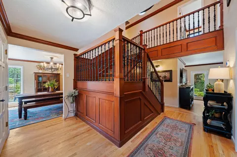 Entry Way - 2990 Forest Hills Dr, Redding, CA 96002 photo 4 of 10