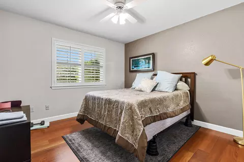 Bedroom - 568 River Oaks Dr, Redding, CA 96001 photo 4 of 10