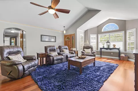 Living - 568 River Oaks Dr, Redding, CA 96001 photo 1 of 3