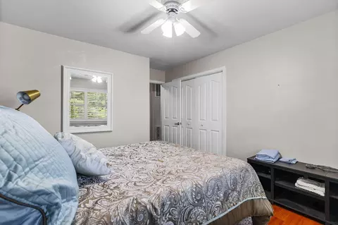 Bedroom - 568 River Oaks Dr, Redding, CA 96001 photo 6 of 10