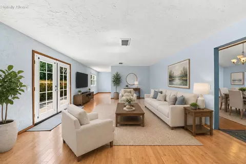 Living - 21445 Wilcox Rd, Red Bluff, CA 96080 photo 4 of 10