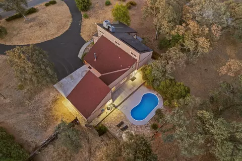 View/Area - 21445 Wilcox Rd, Red Bluff, CA 96080 photo 5 of 6