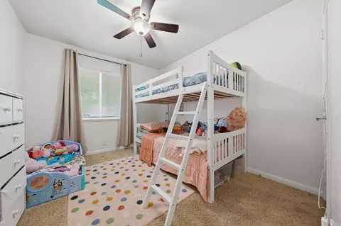 Bedroom - 2891 Pernie Trl, Redding, CA 96001 photo 2 of 3