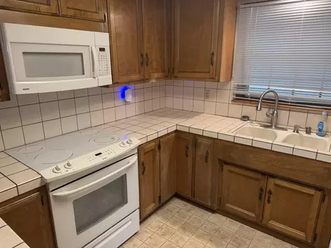 1700 Derby Ln, Redding, CA 96002 photo 5