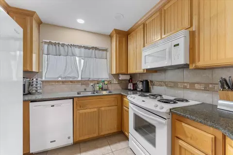 3060 Monte Bello Dr, Redding, CA 96001 photo 6