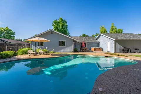 3060 Monte Bello Dr, Redding, CA 96001 photo 1