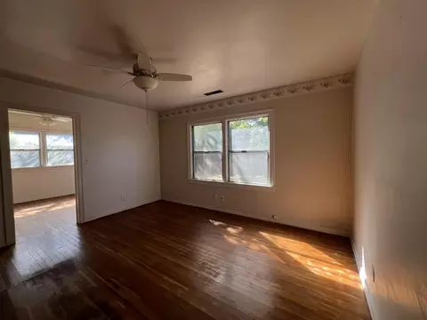 Living - 116 Gurnsey Ave, Red Bluff, CA 96080 photo 3 of 4
