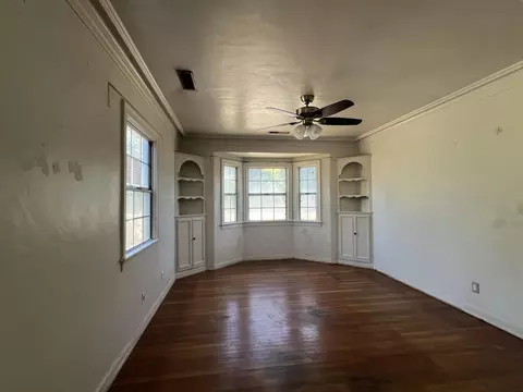 Living - 116 Gurnsey Ave, Red Bluff, CA 96080 photo 4 of 4