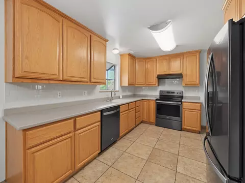 1424 Calexico Dr, Redding, CA 96003 photo 21